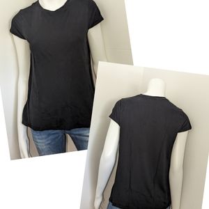 Woman's Simply Vera T-shirt